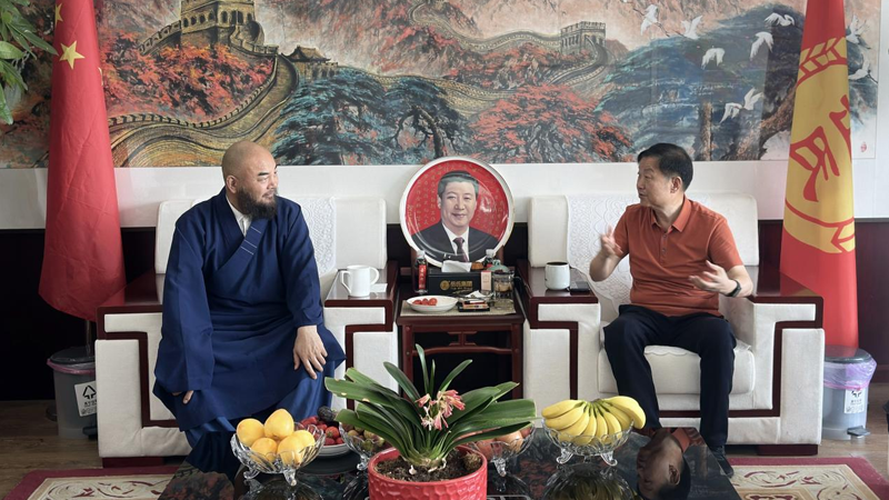 東華禪寺萬行法師到訪岳氏集團(tuán)，禪文化與素食產(chǎn)業(yè)碰撞新“火花”